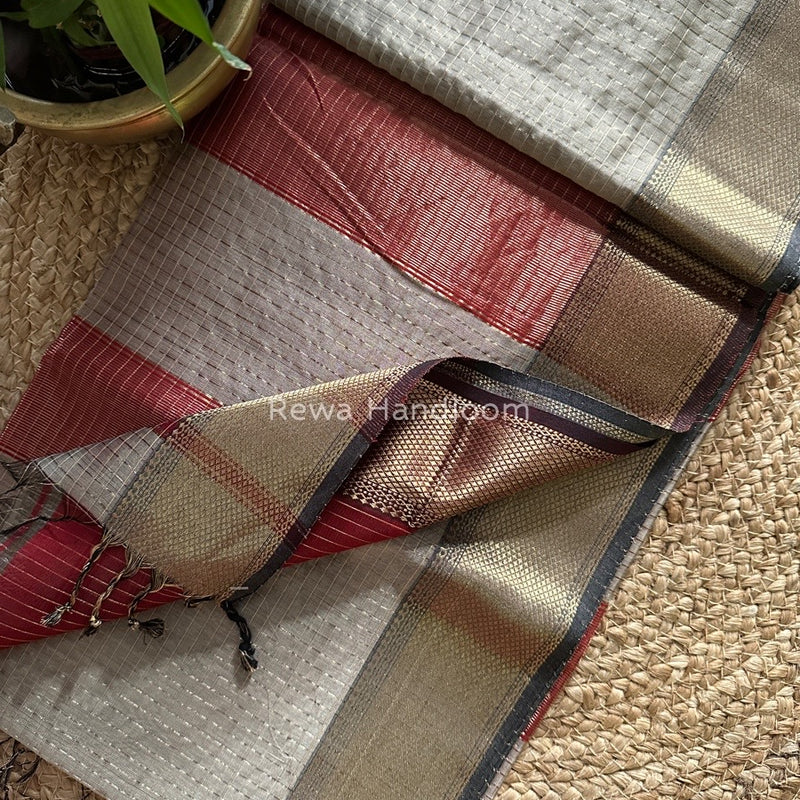 Maheshwari Zari Checks Saree