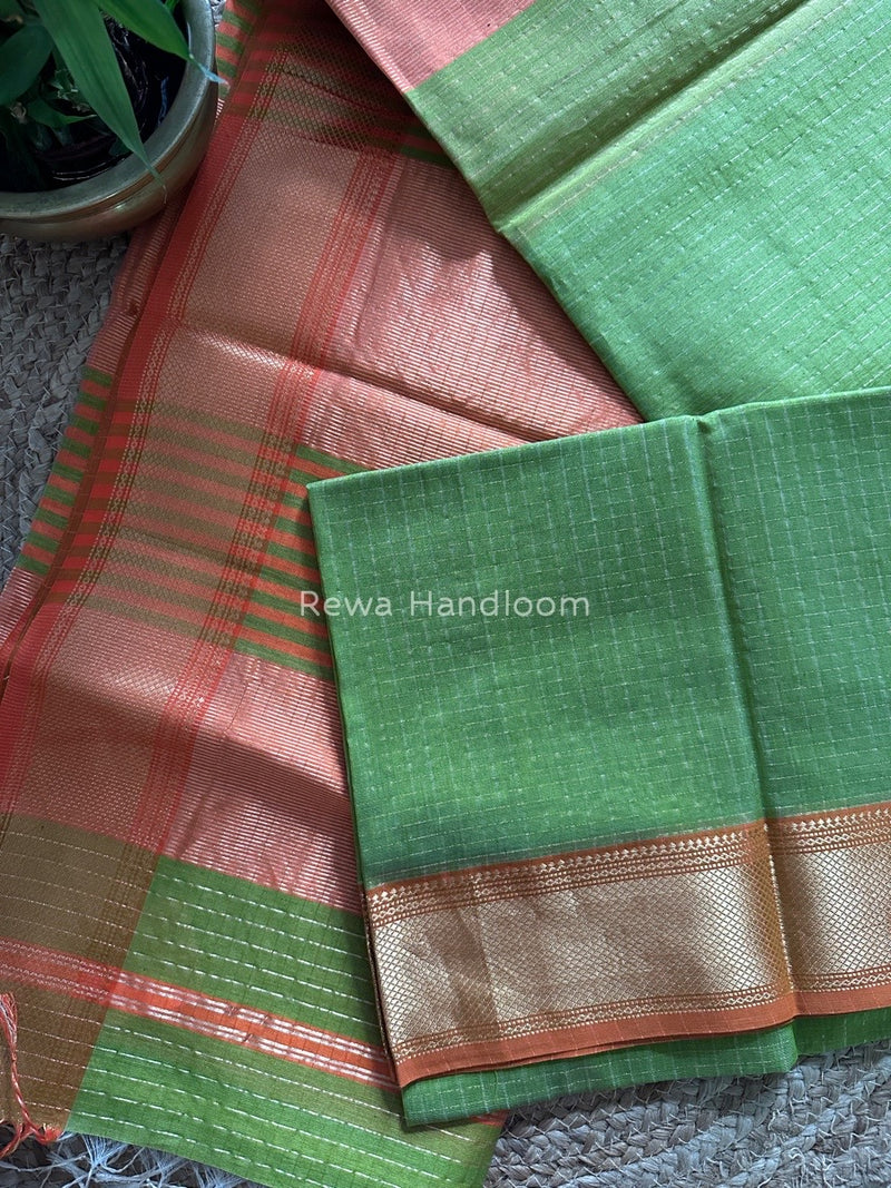  Zari Checks Saree