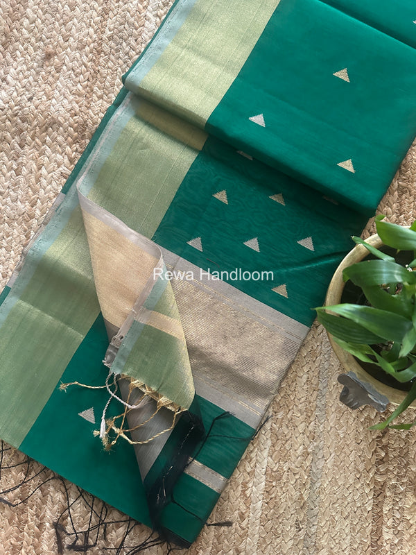  Triangle Butti Maheshwari Saree