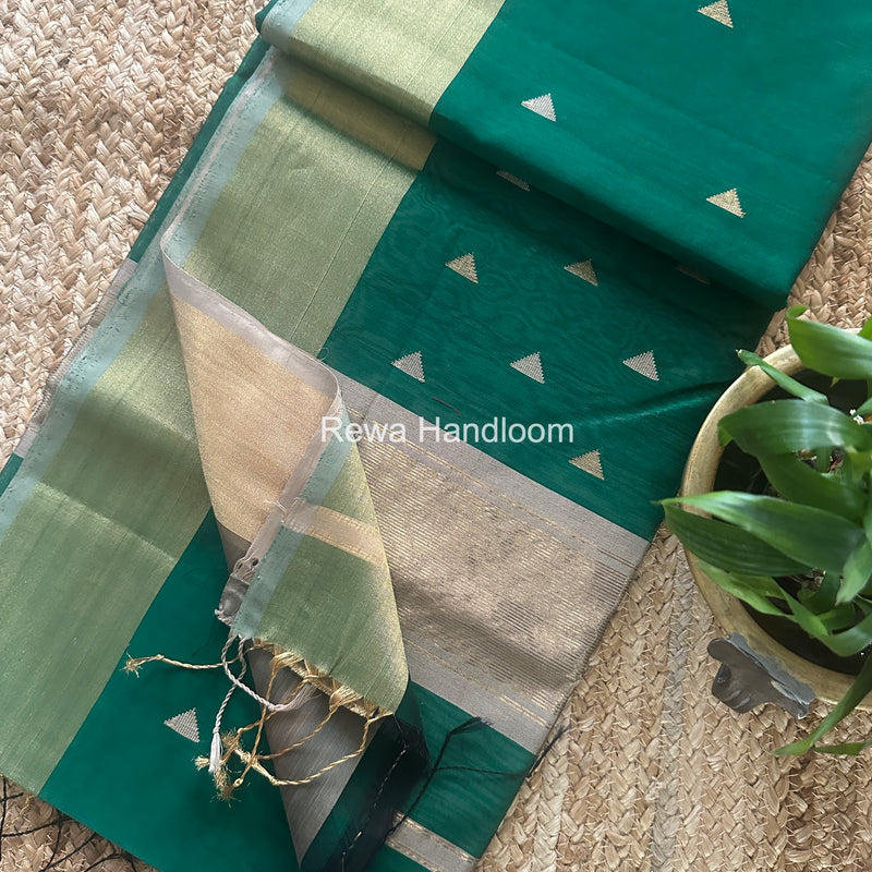 Triangle Butti Maheshwari Saree