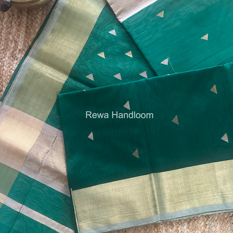  Triangle Butti Maheshwari Saree 