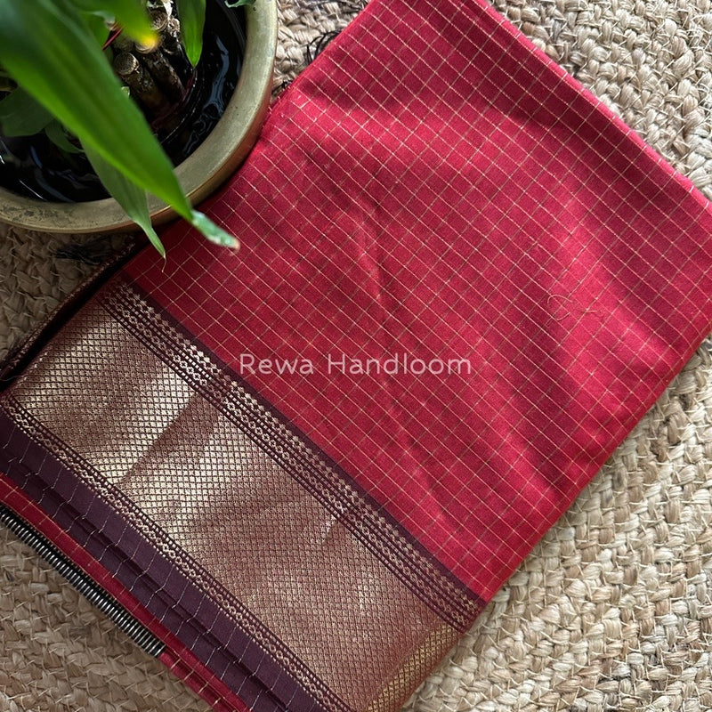 Maheshwari Red Zari Checks Saree ZCHX144