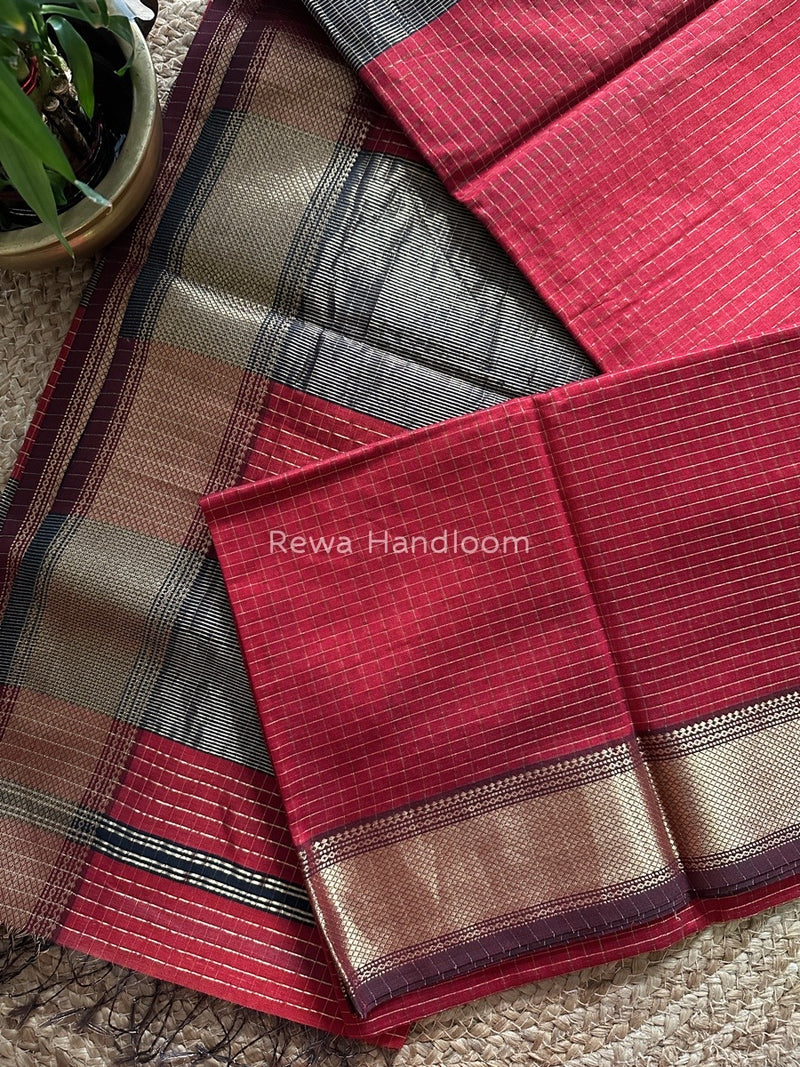  Zari Checks Saree