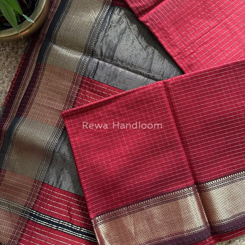  Zari Checks Saree