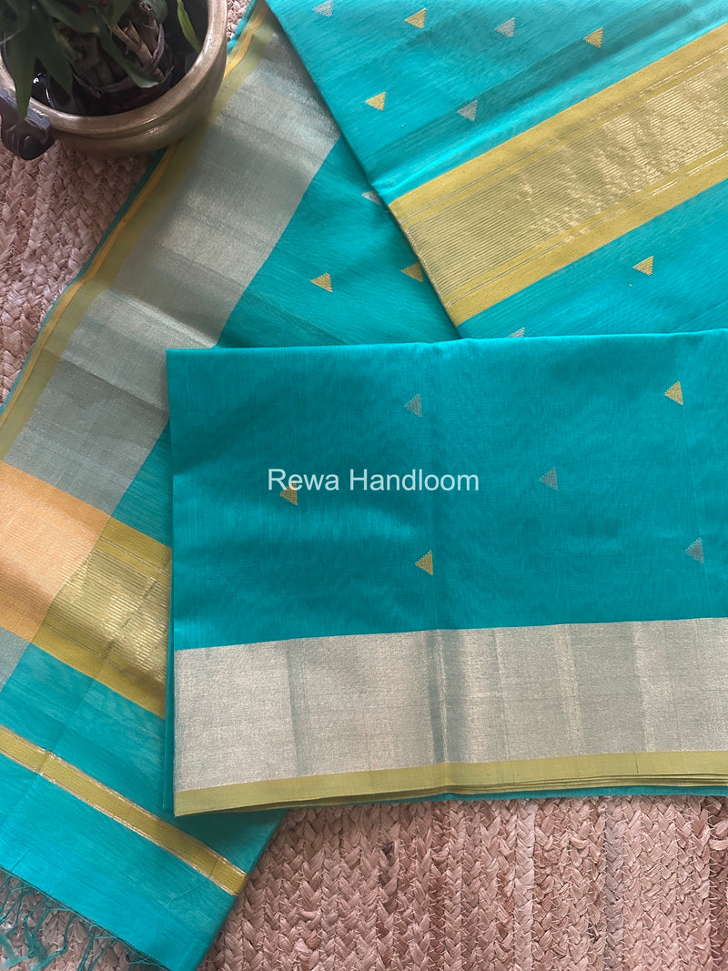  Triangle Butti Maheshwari Saree