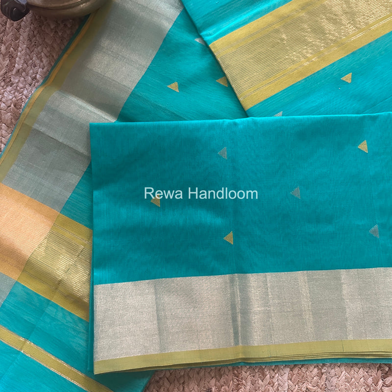  Triangle Butti Maheshwari Saree