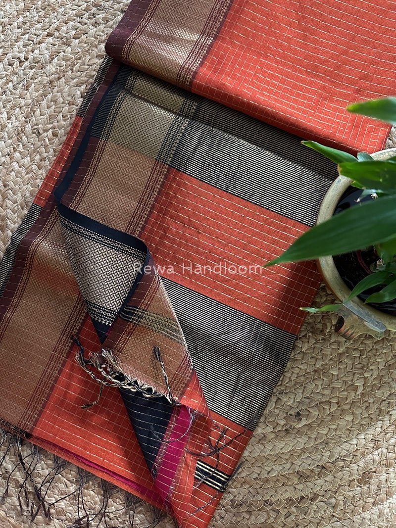 Maheshwari Zari Checks Saree