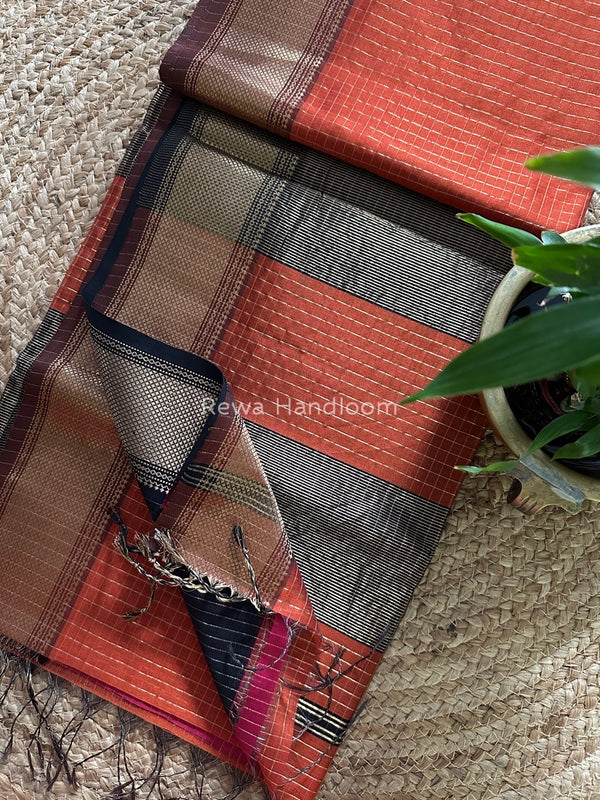 Maheshwari Zari Checks Saree