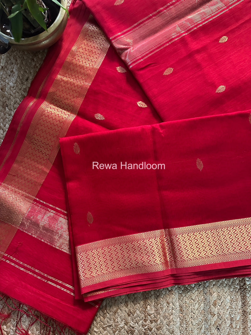 Maheshwari Red Flower Butti Saree PTB0154