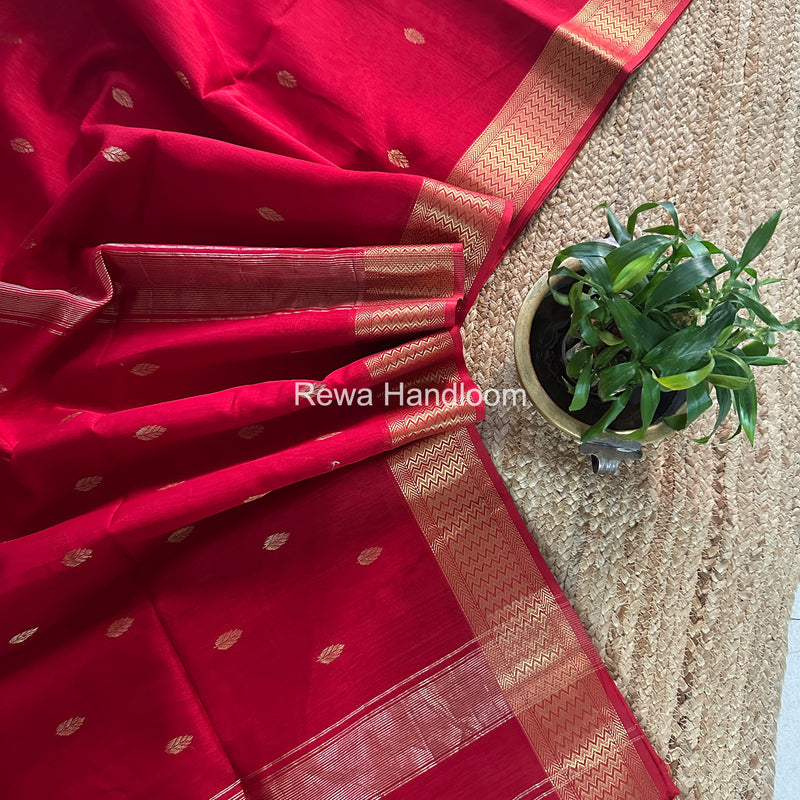 Maheshwari Red Flower Butti Saree PTB0154