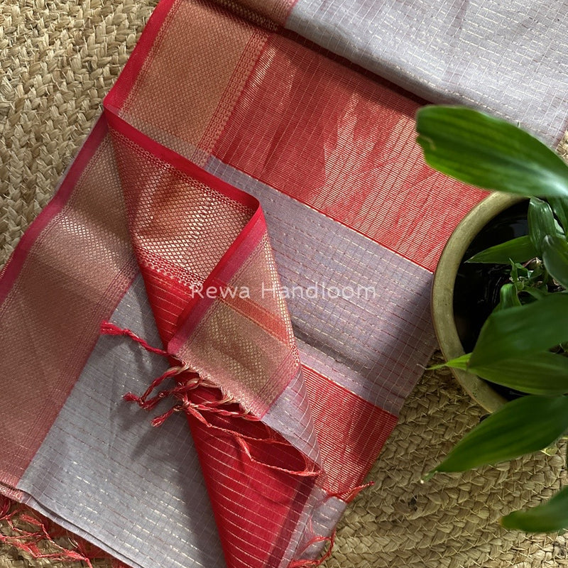 Maheshwari Zari Checks Saree