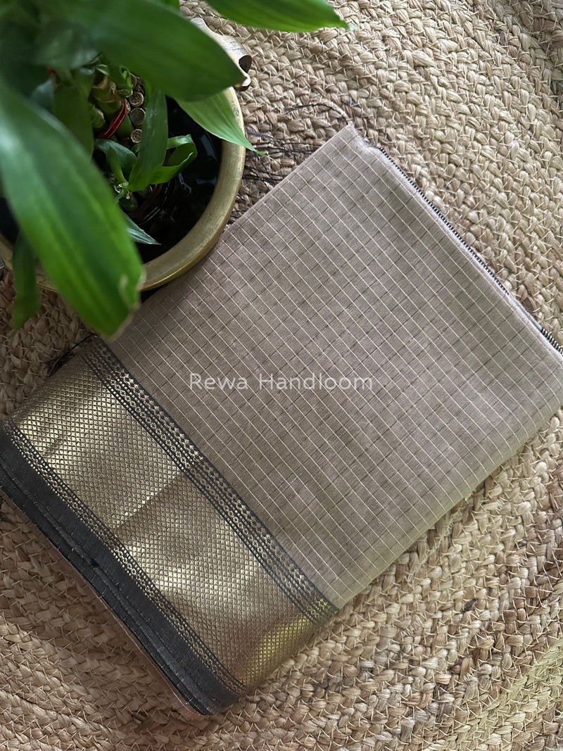 Maheshwari Beige Zari Checks Saree ZCHX176