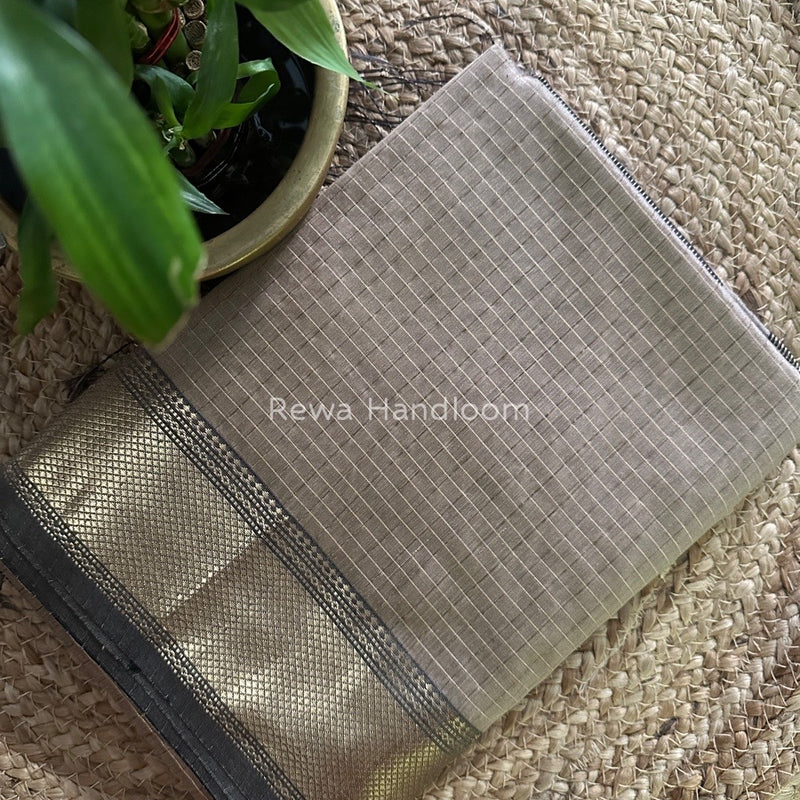 Maheshwari Beige Zari Checks Saree ZCHX176