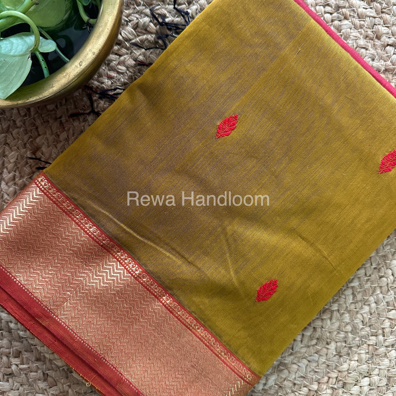 Turmeric Zari Butti ~ Maheshwari Saree