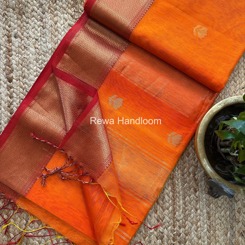 Maheshwari Lotus Shaded Butta Saree