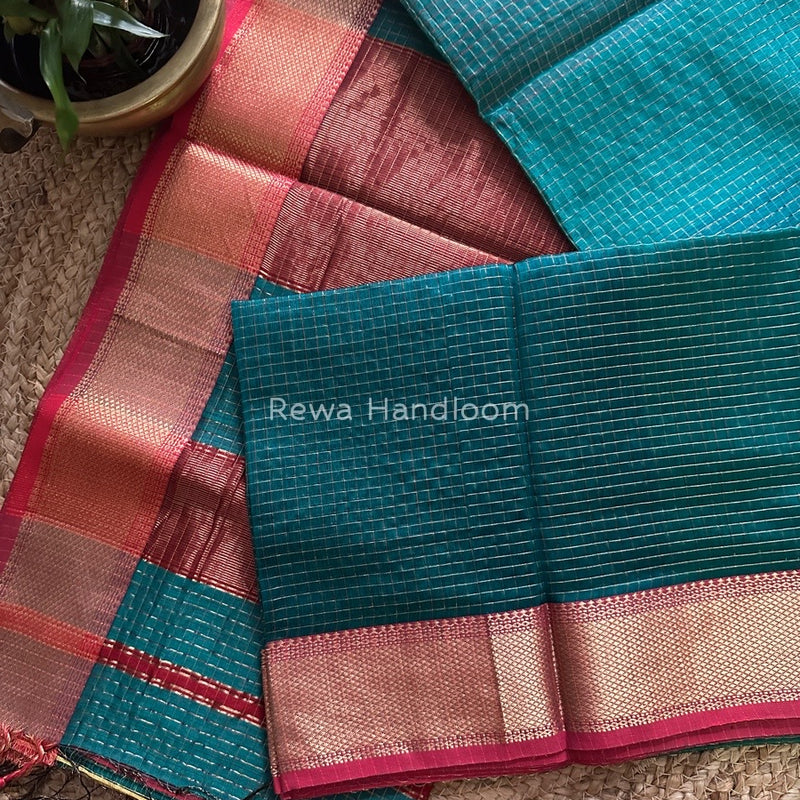  Zari Checks Saree