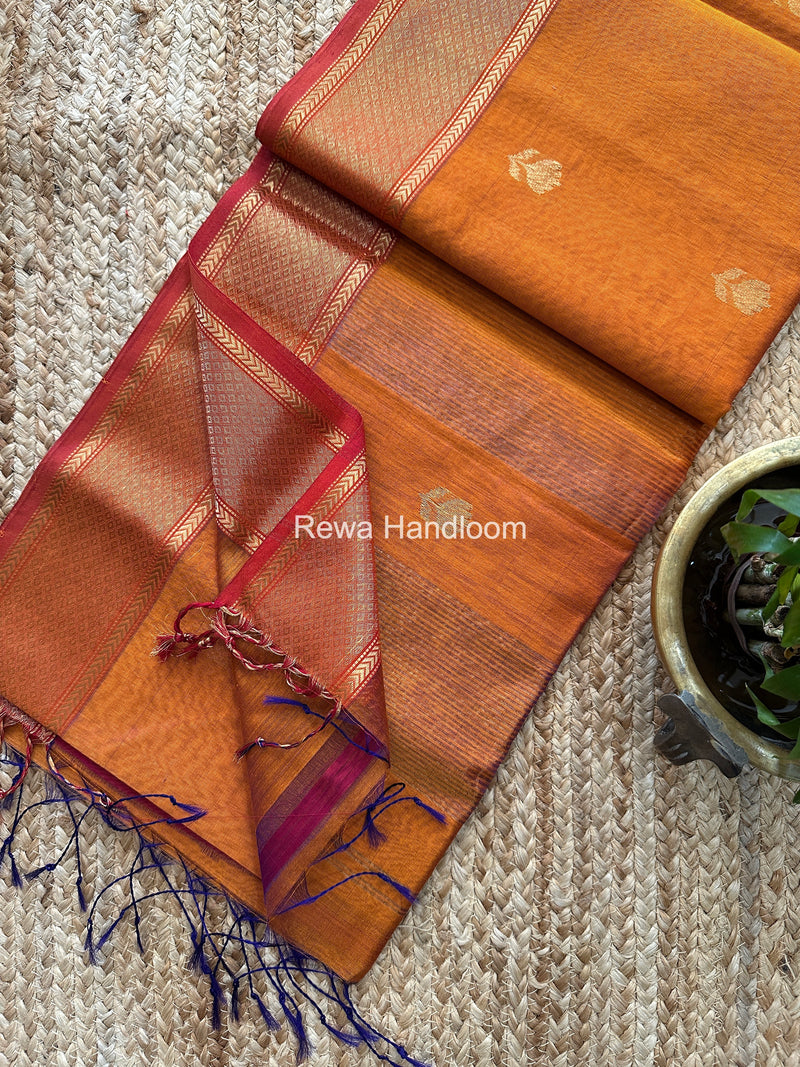 Maheshwari Lotus Shaded Butta Saree