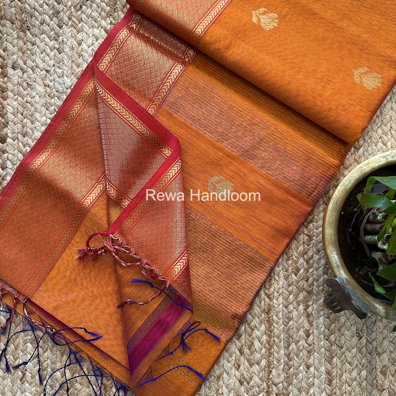 Maheshwari Lotus Shaded Butta Saree