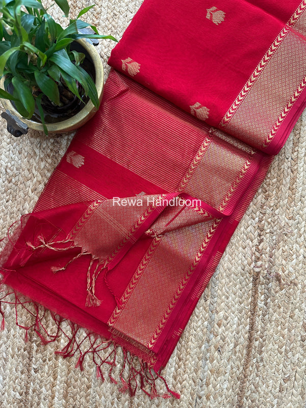 Maheshwari Lotus Butta Saree