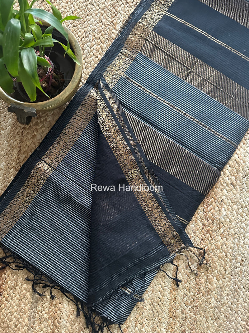 Maheshwari Grey Garbha Reshami Silk Saree GS346