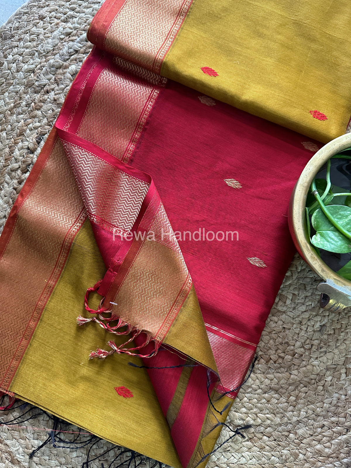 Turmeric Mustard Zari Butti ~ Maheshwari Saree-PTB-021