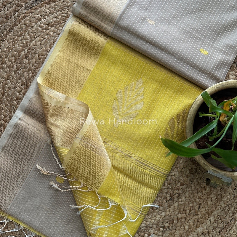 Butta Pallu Zari Border Saree ~ Maheshwari Saree