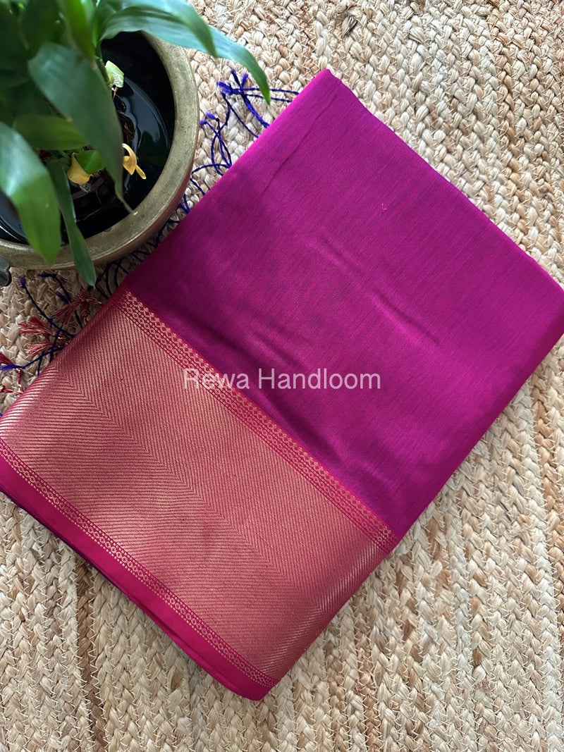 Exclusive Maheshwari Magenta Zari Border Saree EZ023