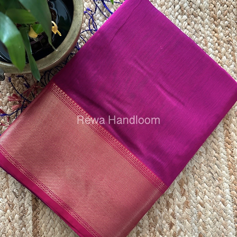 Exclusive Maheshwari Magenta Zari Border Saree EZ023