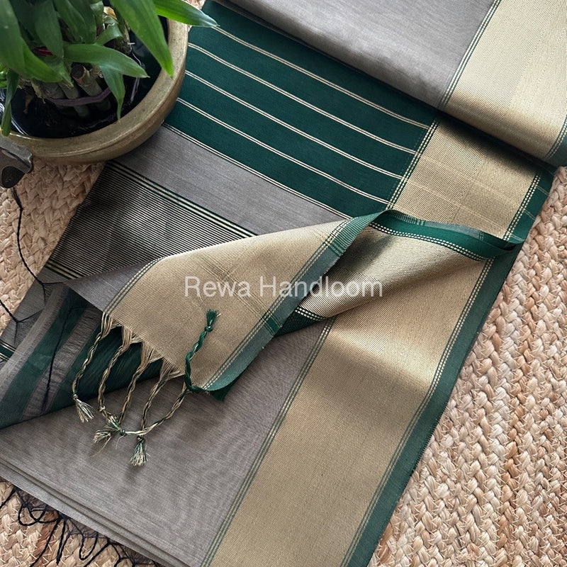 Exclusive Maheshwari Zari Border Saree 