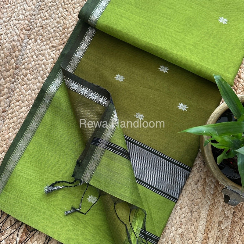 Maheshwari Silver Butti Saree