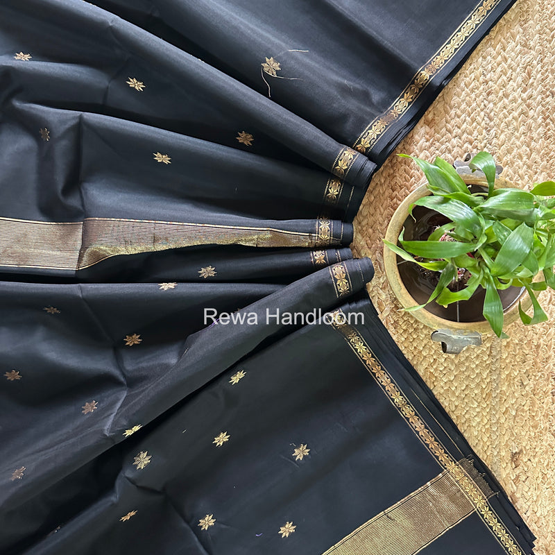 Black Star Butti Maheshwari Saree SSB051
