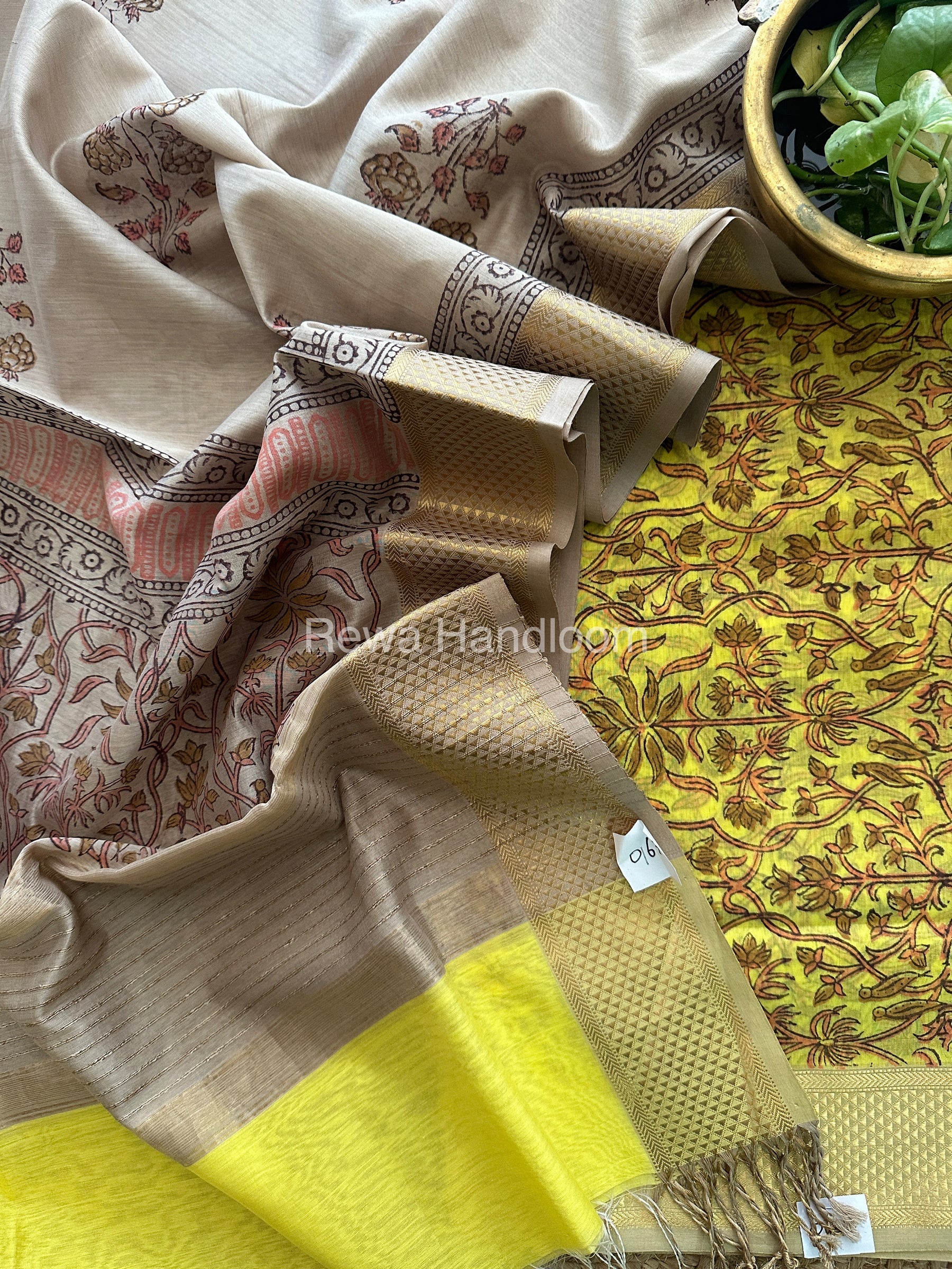 Maheshwari Yellow-Tussar Handblock Print Top-Dupatta HBS063