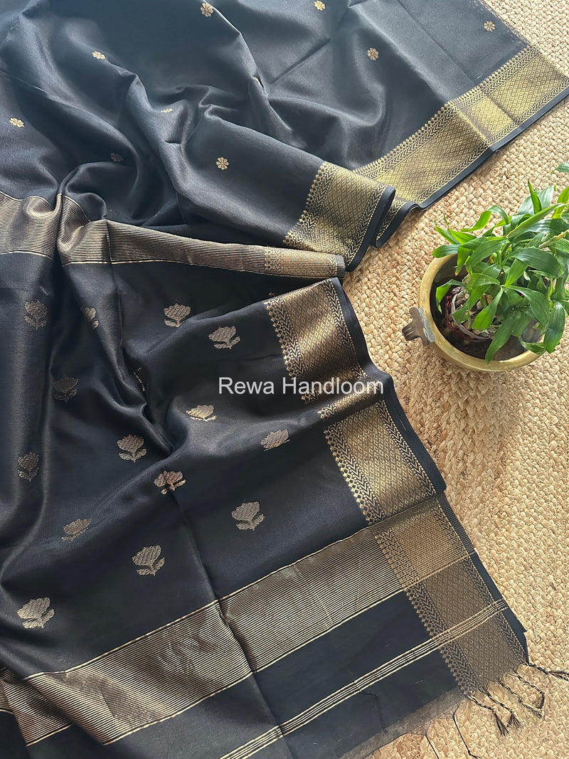 Maheshwari Black Lotus Butta Saree LBS076
