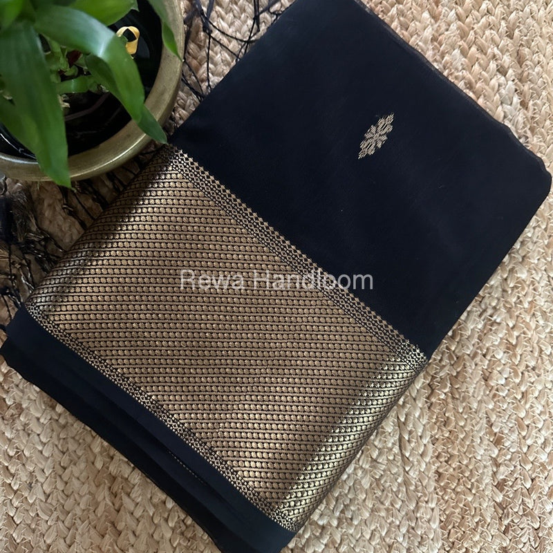 Black Butta Zari Border Maheshwari Saree LBS033