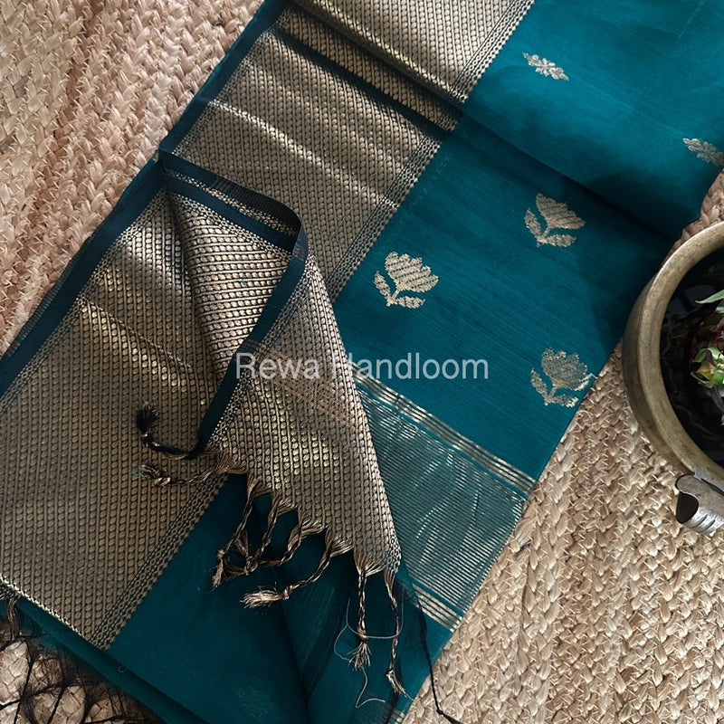 Butta Zari Border Maheshwari Saree