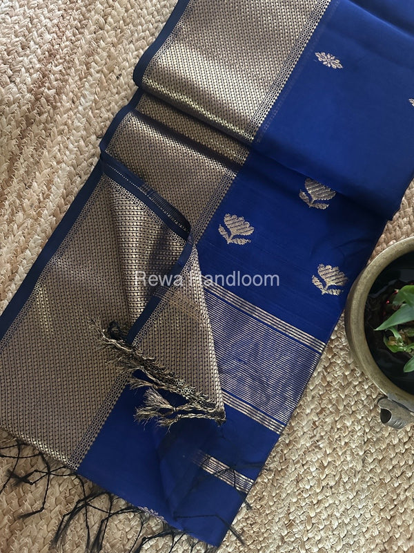 Butta Zari Border Maheshwari Saree