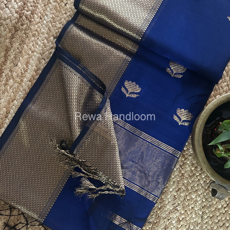 Butta Zari Border Maheshwari Saree