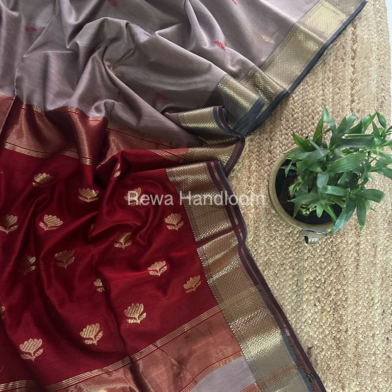 Onion Pink Butta Zari Border Maheshwari Saree LBS029
