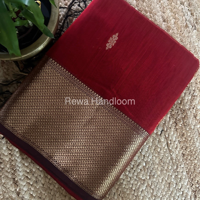 Maroon Butta Zari Border Maheshwari Saree LBS030