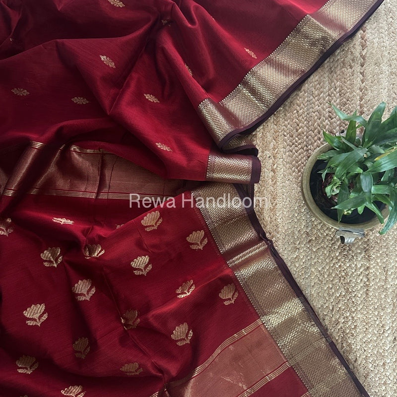 Maroon Butta Zari Border Maheshwari Saree LBS030