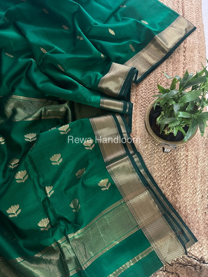Green Butta Zari Border Maheshwari Saree LBS028