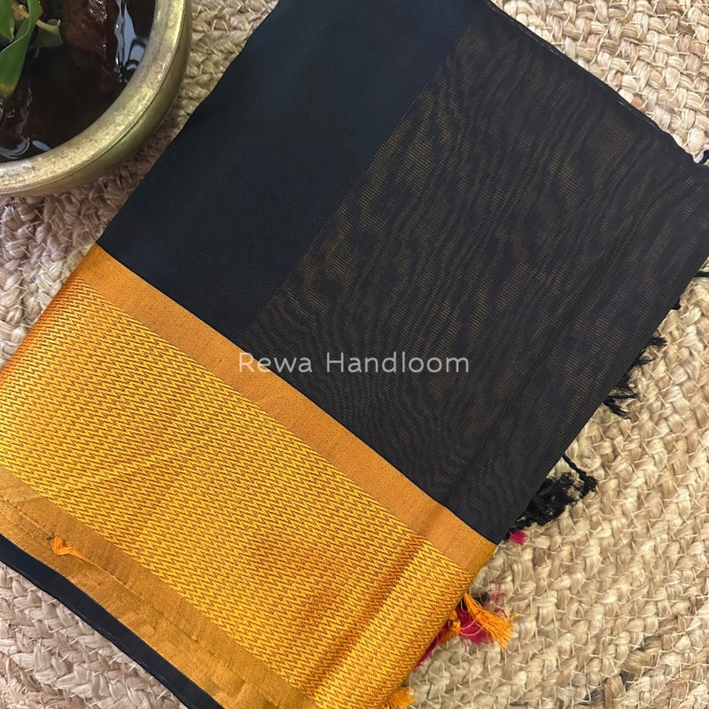 Maheshwari Black Heavy Pallu Saree DPS024