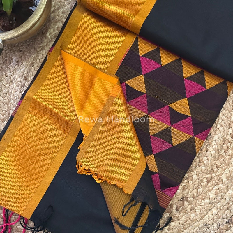 Maheshwari Heavy Pallu Saree