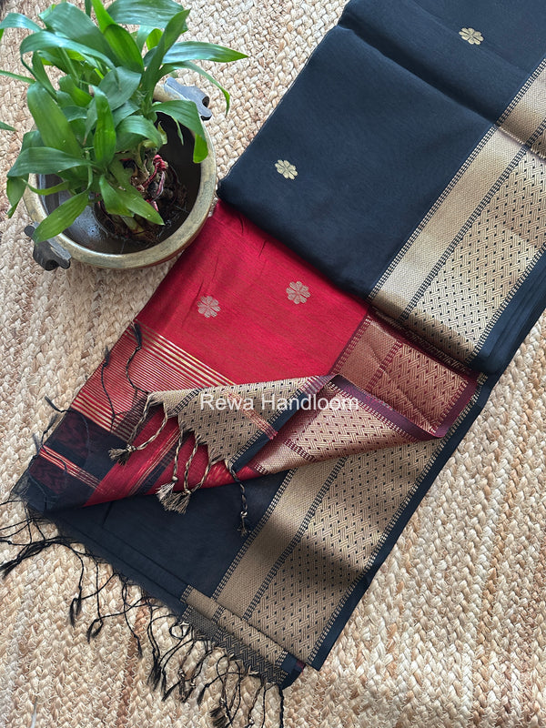 Maheshwari Flower Butti Saree