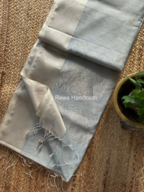 Maheshwari Grey Silver Butti Saree SGSB023 Rewa Handloom