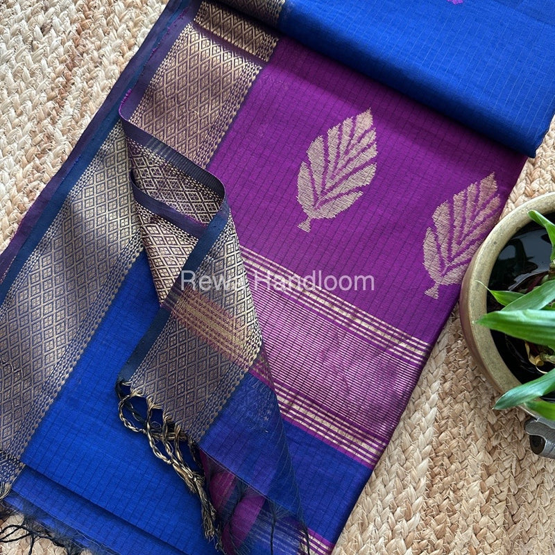 Butta Pallu Zari Border Maheshwari Saree