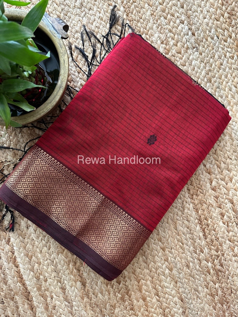 Red-Black Butta Pallu Zari Border Maheshwari Saree BTPS059