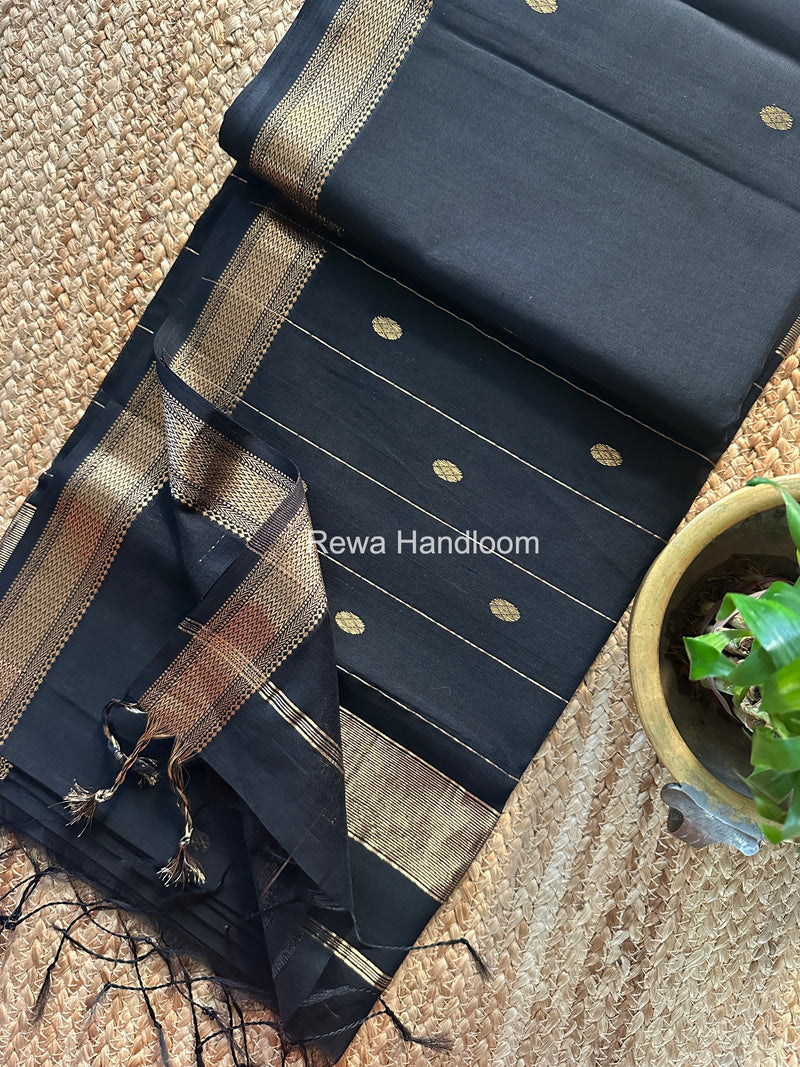 Maheshwari Aami Butti Saree
