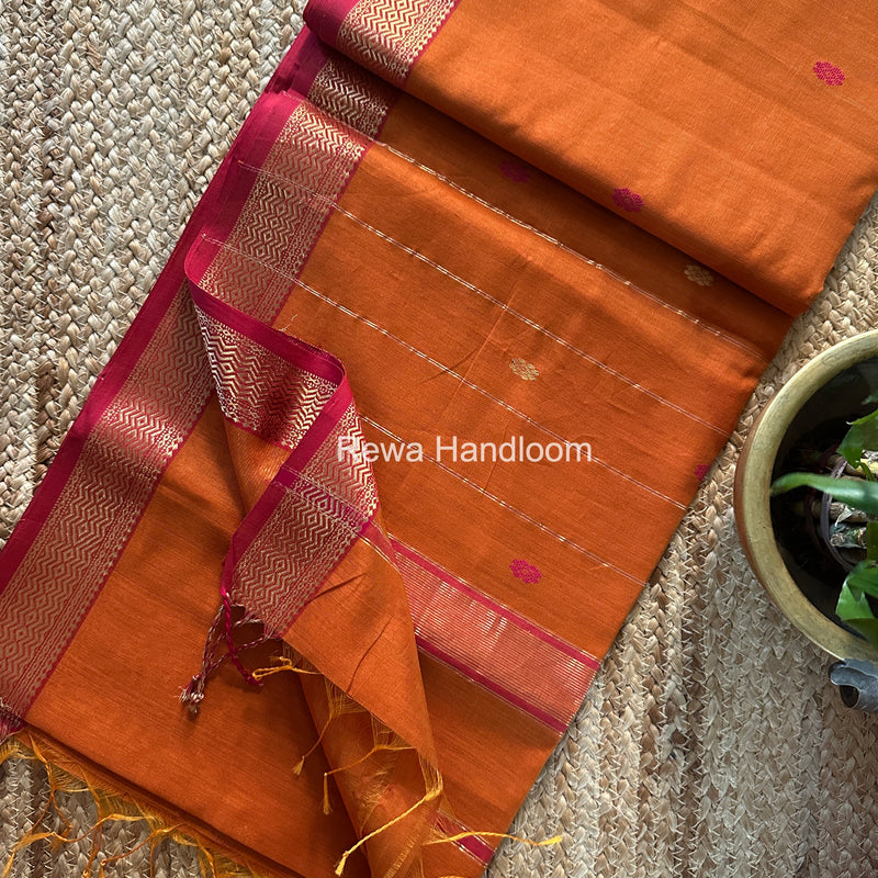 Maheshwari Aami Butti Saree