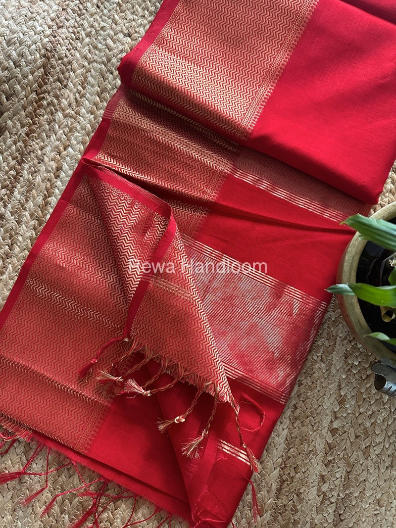 Maheshwari Zari Border Plain Saree